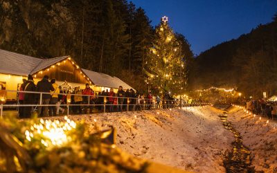FEDEZZE FEL AZ ADVENT VARÁZSÁT – KASTÉLYBAN, SZURDOKVÖLGYBEN ÉS LINDT CSOKOLÁDÉVAL!